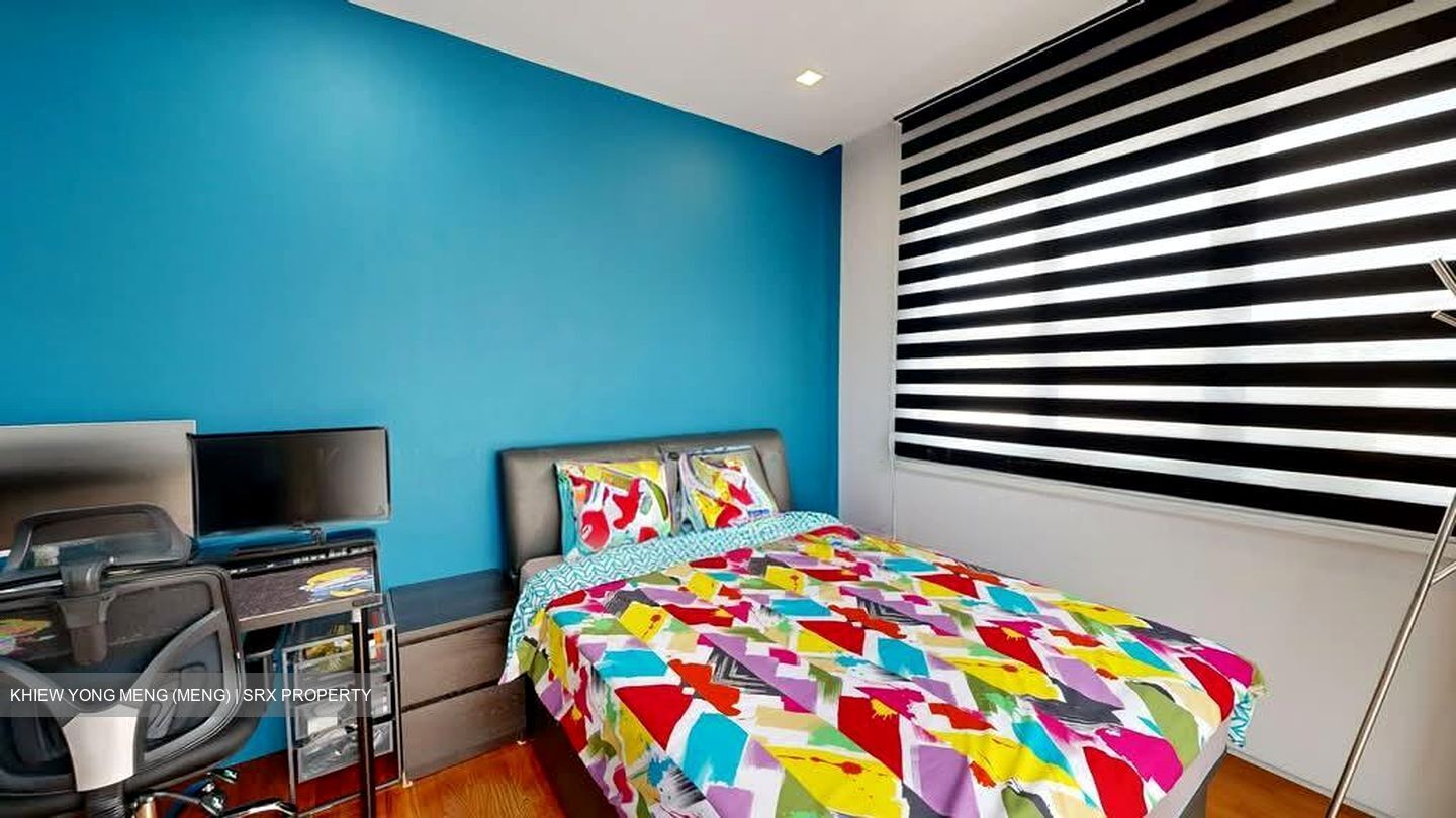 Flower Road (D19), Semi-Detached #573745501